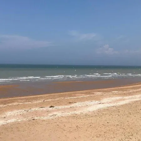 Beau Front De Cosy Acces Direct St Aubin Sur Apartman Bernières-sur-Mer